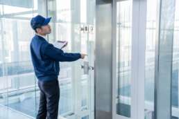 Ascensor respectand standardele de siguranta